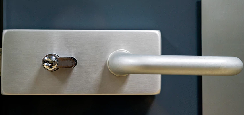 Change Patio Door Locks in Roseland, California